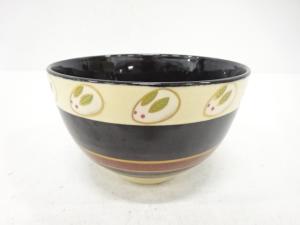 作家物　金彩色絵　兎　茶碗